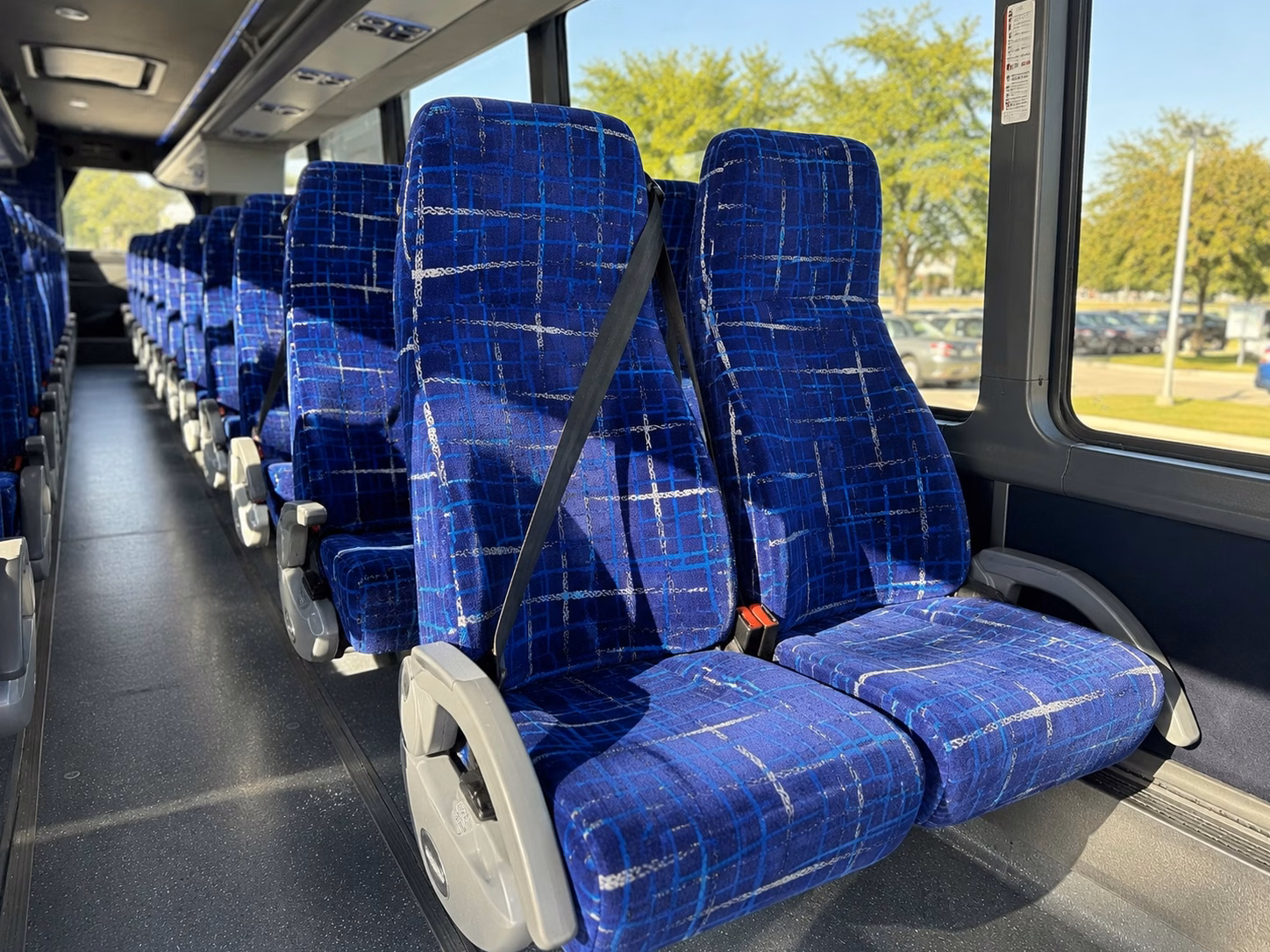 shuttle buses from new bedford hotels to your wedding venue